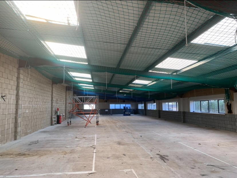 Under Netting Inside Image